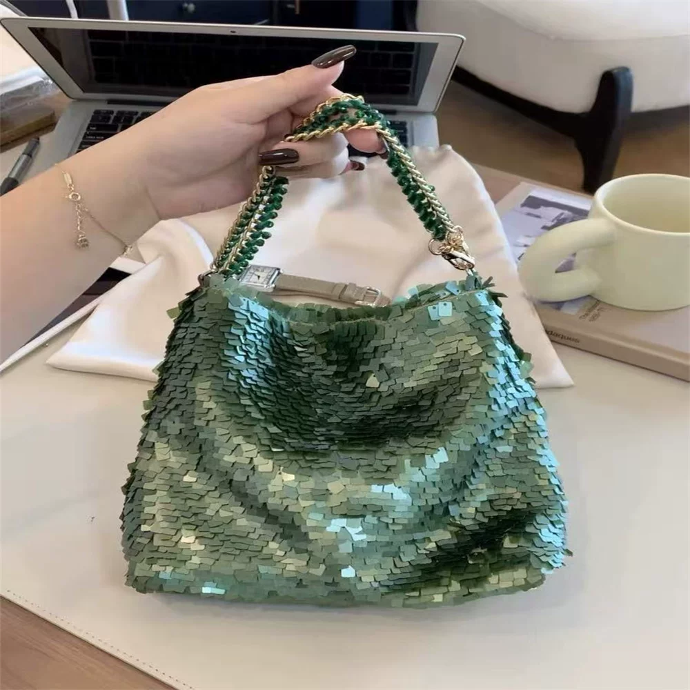 قماش تطريز مربع عالي الكثافة 7 - مراجعة Embroidery Bag وسعره