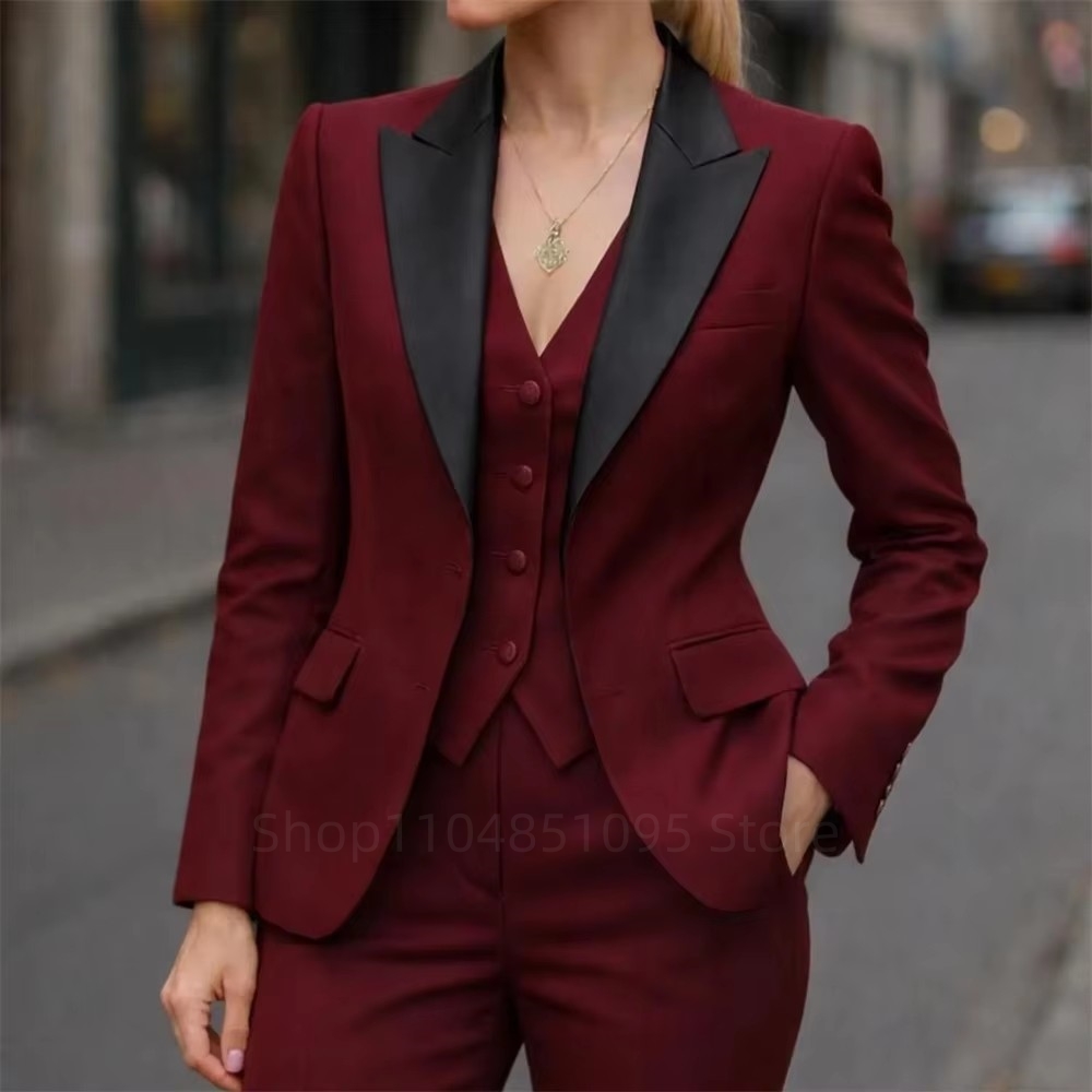 بدلة نسائية أنيقة عالية الجودة - مراجعة Embroidery Online وسعره